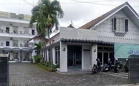 RedDoorz Syariah @ Hotel Kencana Tasikmalaya